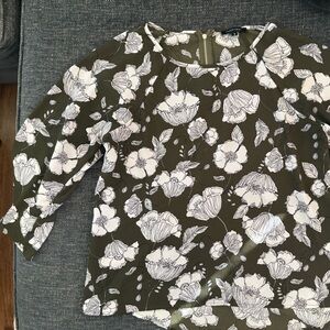 Papermoon 3/4 sleeve green floral blouse